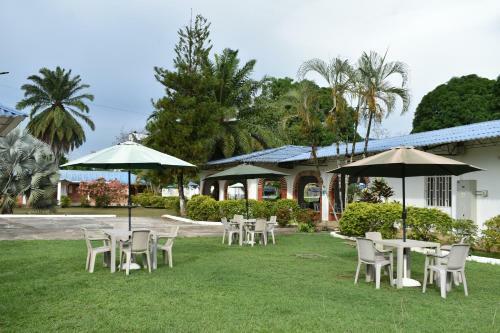 Hotel Club Bella Suiza - Carlos Ossa Escobar