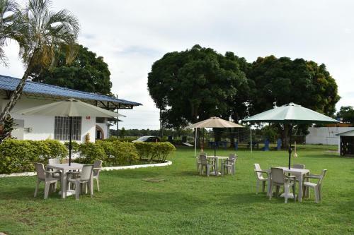 Hotel Club Bella Suiza - Carlos Ossa Escobar
