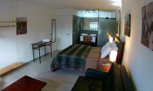 Hostal Casa Azul La Garrucha