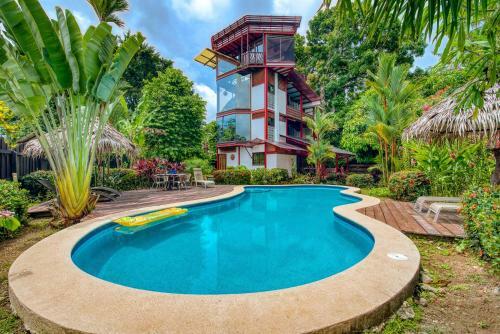 La Casa Del Mango, Ocean And Mountain Views & Pool