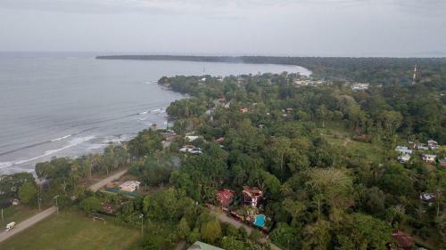 La Casa Del Mango, Ocean And Mountain Views & Pool