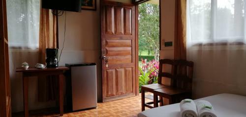 Kingfisher Lodge & Tours