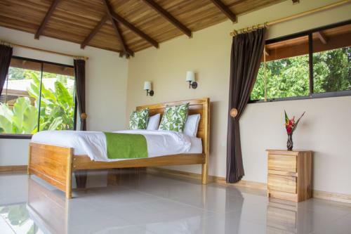 Hotel Drake Bay Greenleaf