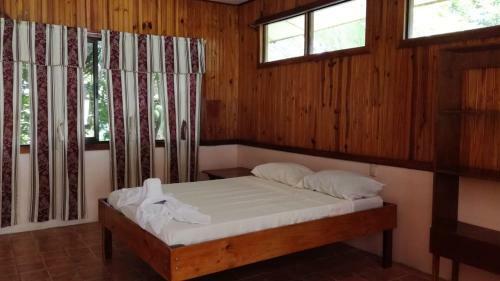 Hotel Corcovado & Drake Inn