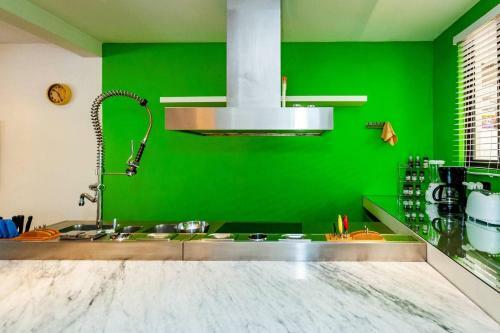 Apartamento Colorful Classy Modern Split Level Unit Near Beach In Coco With Pool