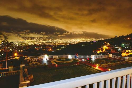 Hotel Fogo Resort