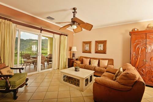 Apartamento Los Suenos Resort Del Mar 3e, Golf Cart Included