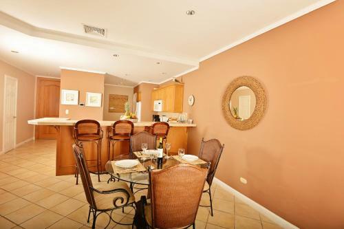 Apartamento Los Suenos Resort Del Mar 3e, Golf Cart Included