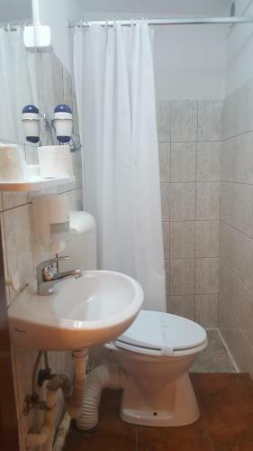 Hostal Pensiunea Podul Minciunilor
