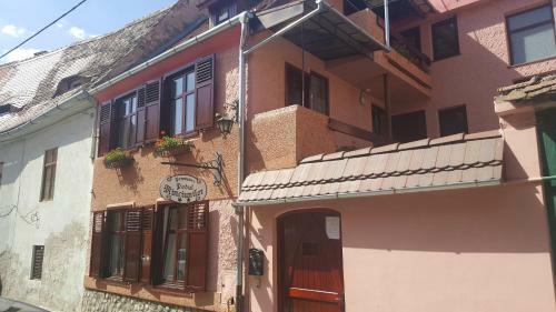 Hostal Pensiunea Podul Minciunilor