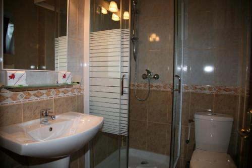 Hostal Vila Delta Travel - Mila 23