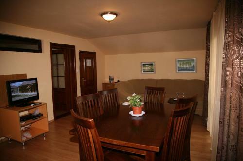 Hostal Vila Delta Travel - Mila 23