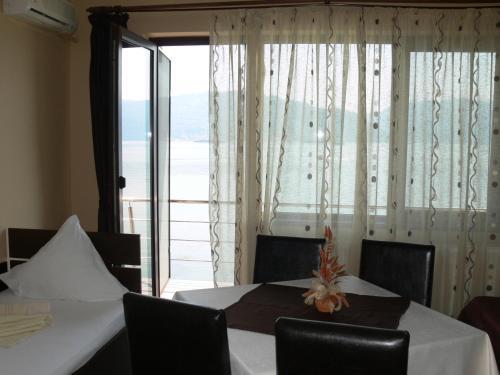 Hostal Pensiunea Damiro