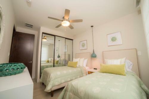 Miramar 4d Condo