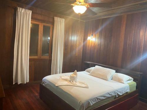 Miss Junie's Lodge
