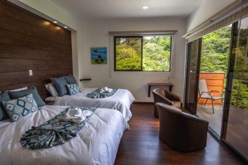 Posada Burbi Lake Lodge Monteverde