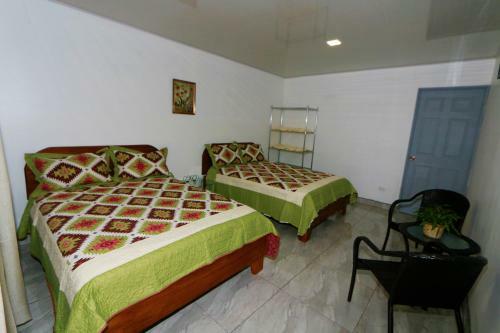 Hotel Cattleya Family