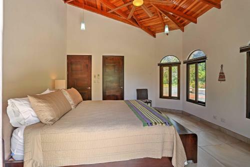 Stunning Casa de La Roca House With Infinity Pool!