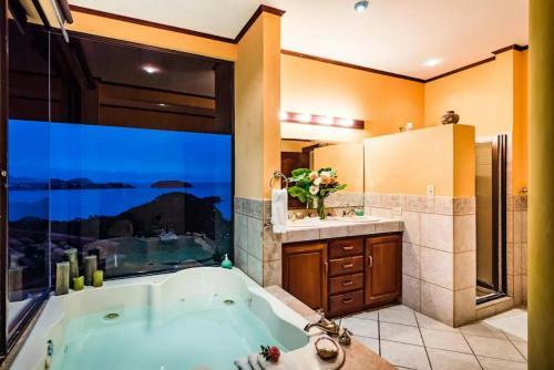 Casa Habibi