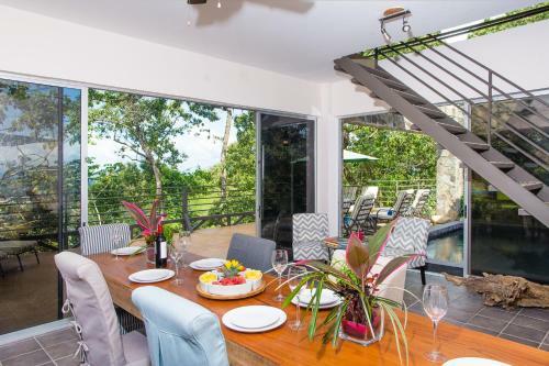 Tanager Villa
