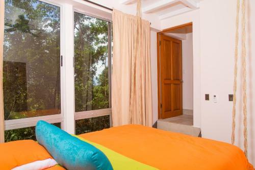 Tanager Villa