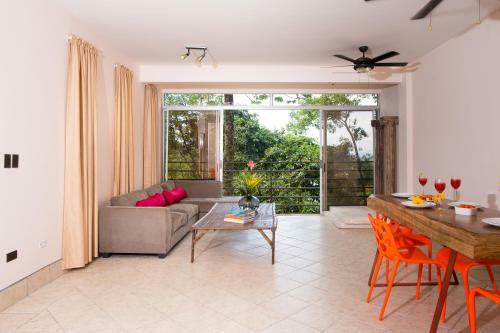 Tanager Villa