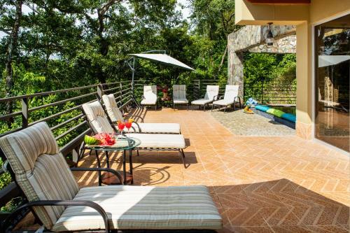 Tanager Villa