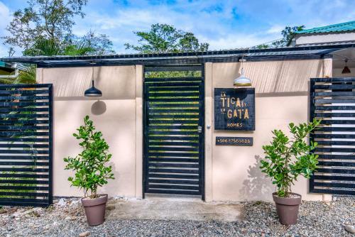 Posada La Tica Y La Gata