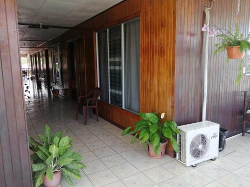 Hotel Cabinas Carolina
