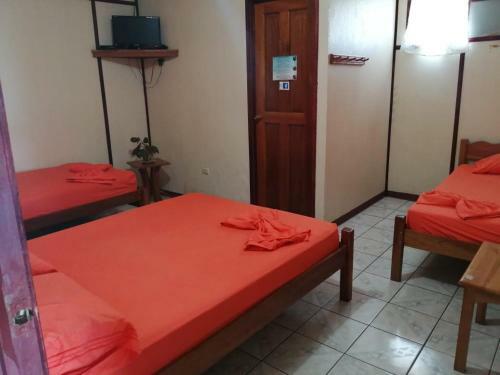 Hotel Cabinas Carolina