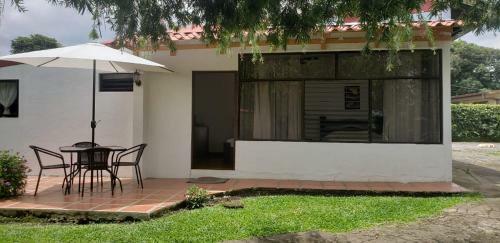 Bed & Breakfast La Villa Airport