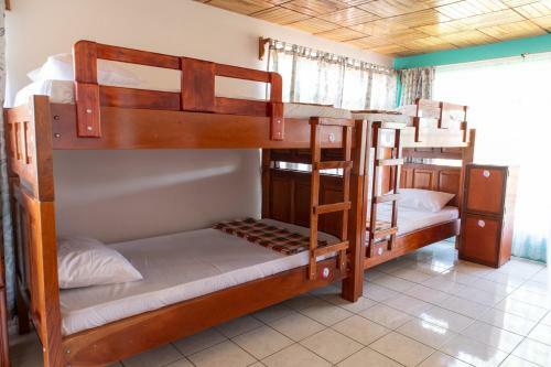 Hostal Hostel Bouganvilia Bed And Breakfast