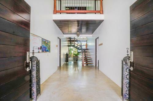 Makara Toucan Suite / 2nd Floor