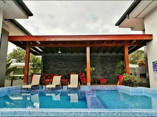 Hotel Ballena Paradise