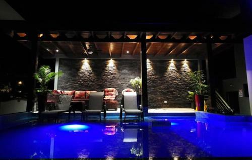 Hotel Ballena Paradise
