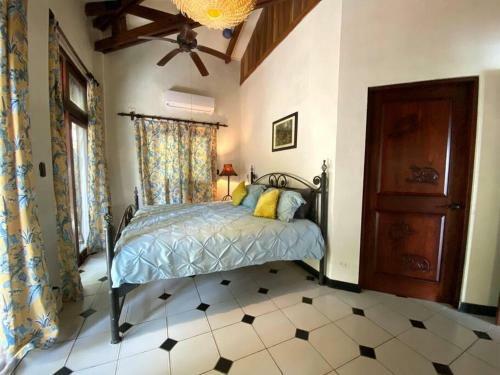 Villa Casa Blue Wind, Ocean View, 3bdr