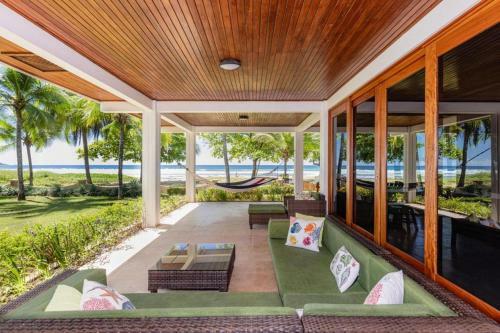 Villa Carmela By The Sea