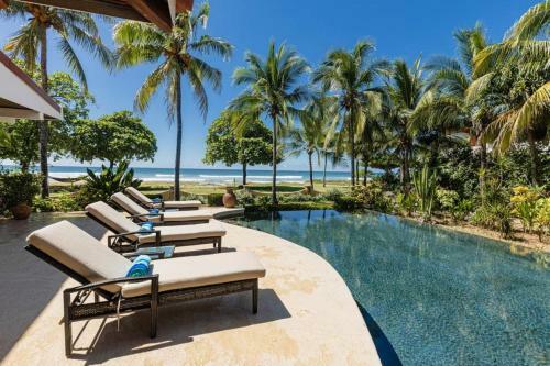 Villa Carmela By The Sea