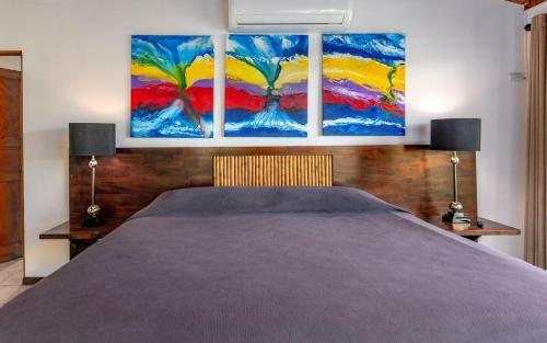 4-bedroom Cliffside Home With Pool On Secluded Beach