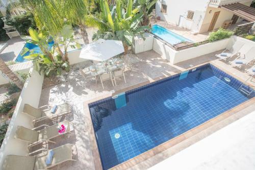 Hara Nissi Villas