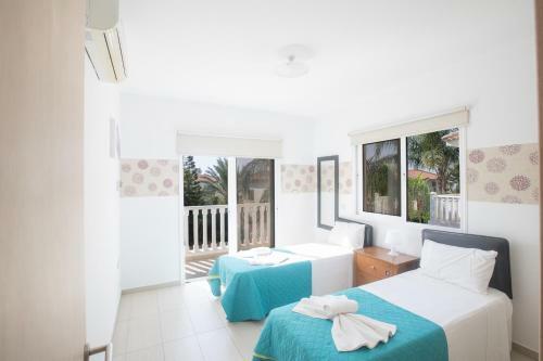 Hara Nissi Villas