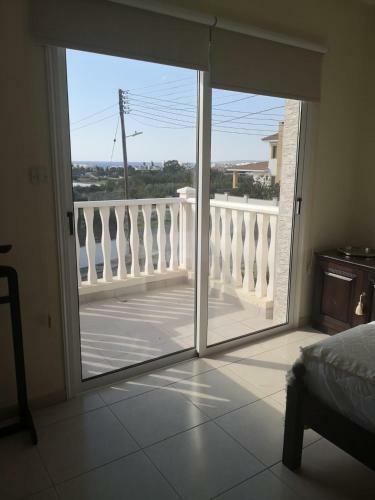 Hostal Luxury Nissi For Family