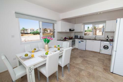 Villa Suncity Boutique Seafront