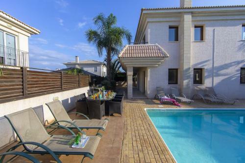 Villa Blue Water Bay