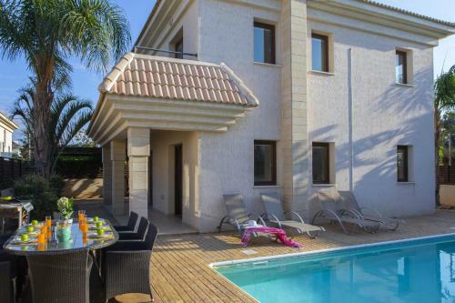 Villa Blue Water Bay