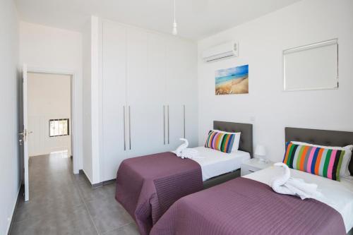 Ayia Napa Villa Sleeps 8 With Pool
