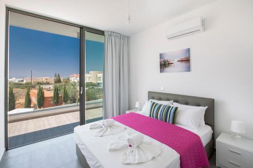 Ayia Napa Villa Sleeps 8 With Pool