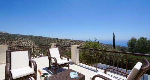 4 Bedroom Villa Andromeda With Private Infinity Pool, Aphrodite Hills Resort