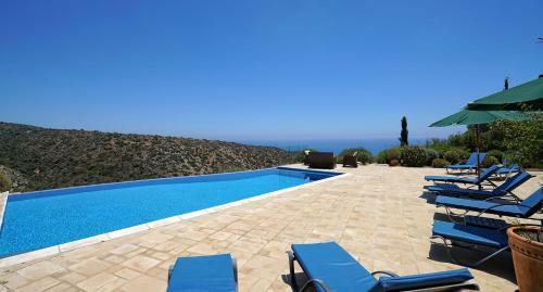 4 Bedroom Villa Andromeda With Private Infinity Pool, Aphrodite Hills Resort