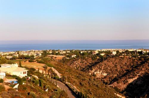 Kouklia Villa Sleeps 4 With Pool Air Con And Wifi